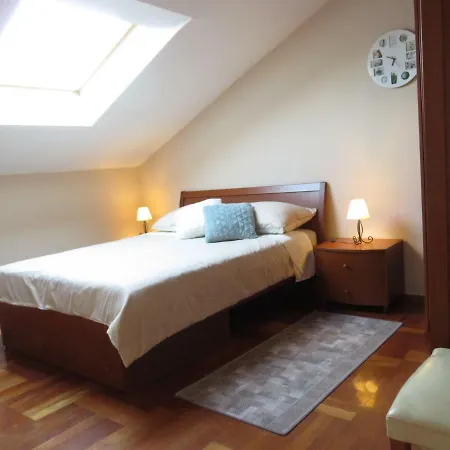 Modern And Stylish Apartment Tajmin Apartment *
