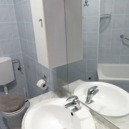 Modern And Stylish Apartment Tajmin *